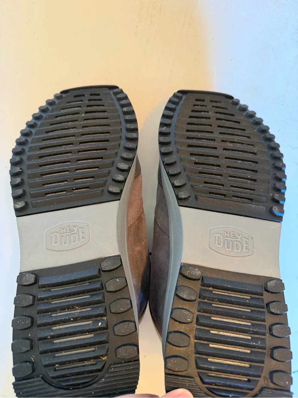 Hey Dude suede chukka